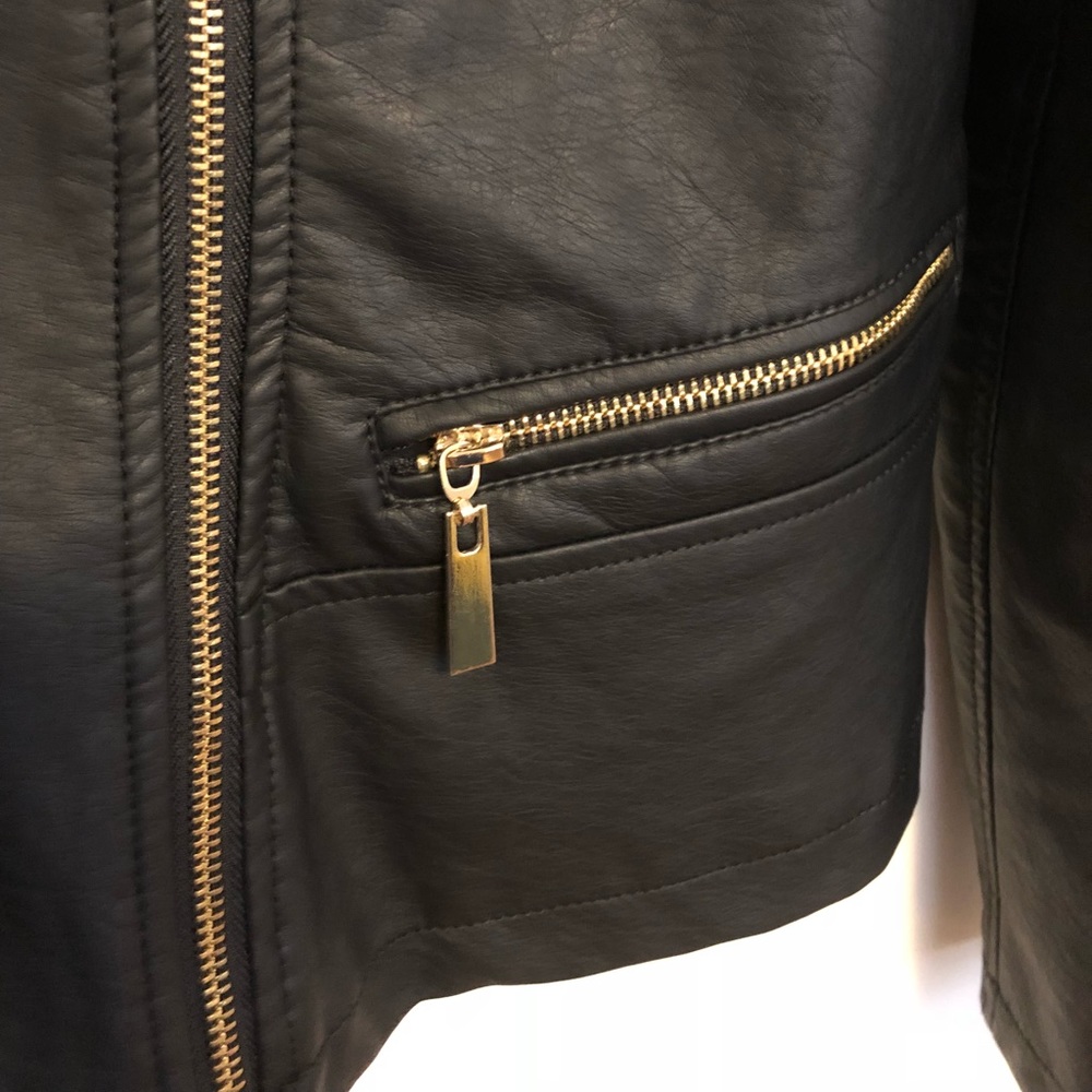 Faux leather jacket! - Picture 6 of 6